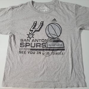 Adidas Gray "The Go To" Tee San Antonio Spurs Graphic Short Sleeve T-Shirt